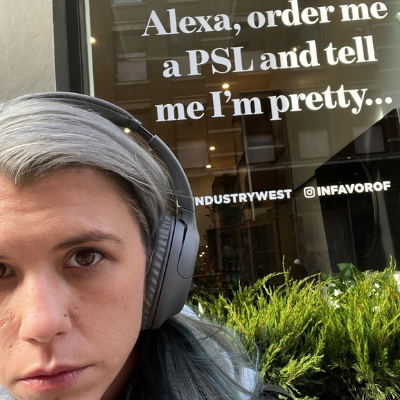 Meet your Posher, Patricia - Picture 1 of 1